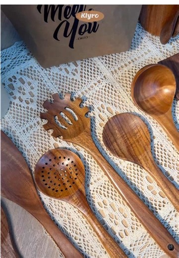 Wait till you see my favorite kitchen tools🥨#tiktokshop #kitchen #tiktokshopcreatorpicks #premiumwoodutensils #woodenutensils