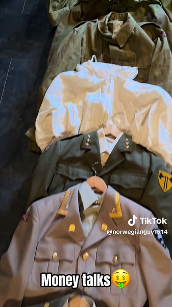 Exploring My Norwegian Military Uniform Collection