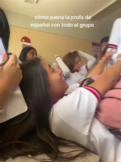 Diversión y locura en clase de español con 2B