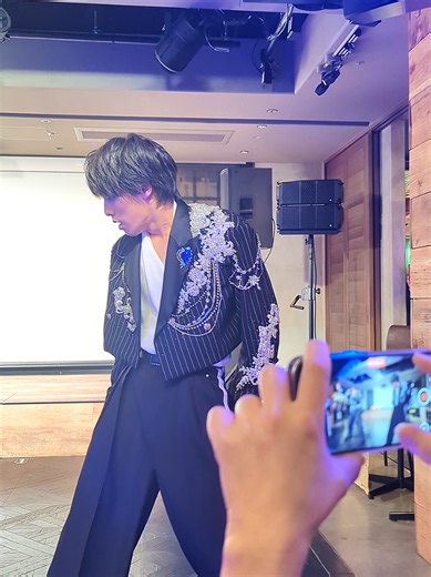 佐藤三兄弟メジャーデビュー曲 『DAISUKI』8月5日発売 鹿児島焼酎＆ミュージックフェス in渋谷2026〜リリースイベントより 二男颯人Ver. キレキレ全力ダンスから、最後のやりきった顔まで最高にカッコいいー💙😆 #佐藤三兄弟 #佐藤颯人 #DAISUKI #リリイベ #三つ子 @佐藤三兄弟🍡