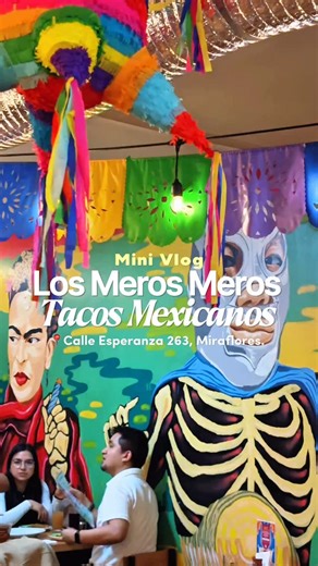 Entre colores, sabores y ese toque auténtico, descubrí el mejor restaurante mexicano en Lima. 🇲🇽🔥 La estrella de la noche: una Modelo bien fría acompañando un guacamole cremosito con totopos recién hechos, simplemente perfecto. 🍺🥑 Si buscas comida mexicana de verdad, este es el lugar. 🇲🇽💗 #LosMerosMeros #CervezaModelo #Guacamole #TacosMexicanos #FoodiePeru #RestaurantesLima #VlogPeru #MiniVlog #ComidaMexicana #FoodLovers | Los Meros Meros Tacos Mexicanos
