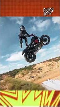 Bababa, the lamppost jump! 😱 #extremesports #ridingzone