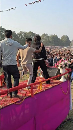 DURGESH THAPA - KATA HIDEKO BIJULI BALERA - 2025 LIVE CONCERT