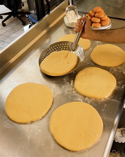 Erdbeerkuchen! Er kommt frisch aus dem Ofen. 🍓 | Chefclub DE