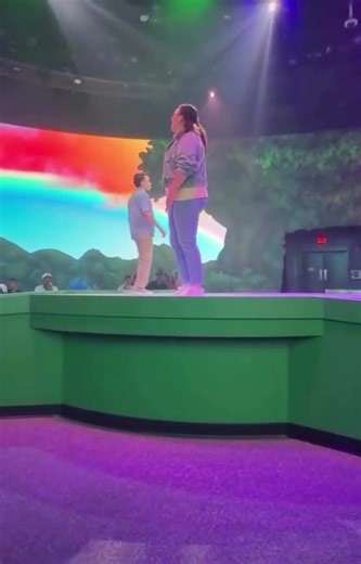 True Colors - Dreamworks Imagination Celebration - Universal Orlando