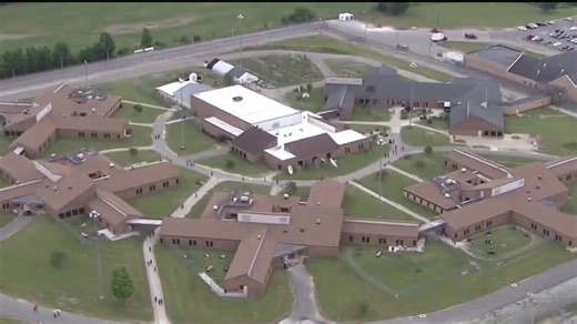 Advocates for Huron Valley Correctional Facility inmate urge Gov. Whitmer for medical clemency