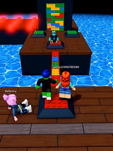 Fun Teamwork in Roblox Bacon Obby