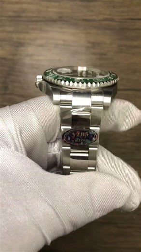 Green GMT men's automatic mechanical watch #automatic #rolex #watch #rolexwatch
