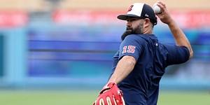 D-backs add versatile INF Guillorme on MLB deal