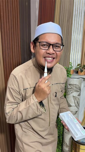 2in1 Pembersih Karang Gigi & Sikat Gigi