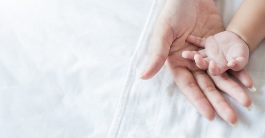 日本の少子化の現状は？このまま進行するとどんな影響がある？ | gooddoマガジン｜寄付・社会課題・SDGsに特化した情報メディア