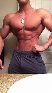 Impressive physique! (@logan_franklin) | Simplyshredded.com | The Ultimate Lifting Experience