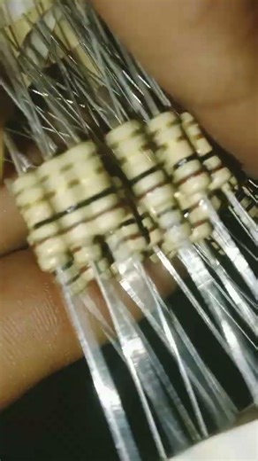 1.0 ohm register colour code #seriescircuit #simplecircuit #shortvideo #resistors #circuit