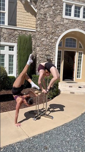 DUO MARINELLI BEND 💜 #contortion #flexibility #cirque