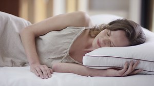 The Saatva Pillow = a balance of densely supportive yet plush comfort: http://bit.ly/2uWX9hJ 😴 | Saatva