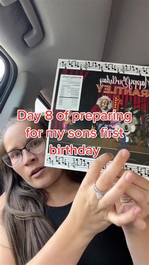 Preparativos para el primer cumpleaños de Brantley