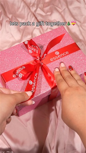 essence cosmetics Africa on Instagram: "building a beauty bundle worth unwrapping 💕🎁 only the best essence picks: 💦 bouncy plump hydrating dewy spray 🧴 bouncy plump smoothing primer 🍭 lip swirl caring mask ❄️ brow & loft freeze 🍑 soft touch bouncy blush 💄 satin glow luminous lipstick 🍓 what a tint lip & cheek stain grab them all online @amazonza 🛒🎄 #essenceafrica #essencecosmeticsafrica #essencechristmas #giftideas2025 #affordablemakeup #makebeuatyfun #christmas2025 #festivemakeup #chr