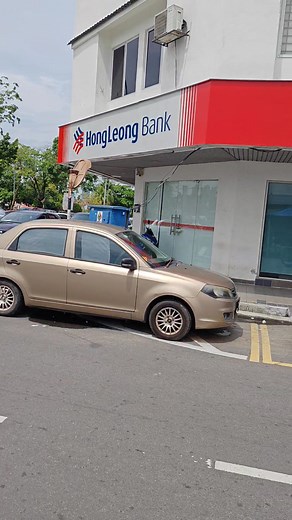 大跌价！大跌价！大跌价！现在是最便宜的时候也是吃猫山王最好的时机🤤🤤🤤 12:30pm-1:00pm会到新鲜的榴莲。想吃的快快来喔！ 现场开新鲜猫山王纯果肉 3盒*300g RM 99 6盒*300g RM 190 Raub30年老树小猫山王 1KG RM25🔥🔥🔥 10KG RM 228🔥🔥🔥 Raub30年老树中猫山王 1KG RM 29🔥🔥🔥 10KG RM 258🔥🔥🔥 Raub30年老树大猫山王(多多肉) 1KG RM 32🔥🔥🔥 10KG RM 288🔥🔥🔥 15年黑刺 1KG 28🔥🔥🔥 10KG 250🔥🔥🔥 快快来联系 010-216 8980 kent 来多多支持小弟💕 地址：taman kinrara puchong tk 1/1 Google map https://maps.app.goo.gl/FtuqVYAY61tvcrf57 使用Waze驾驶到Jalan TK 1/1：https://waze.com/ul/hw2833n5mv | 榴莲王子kent