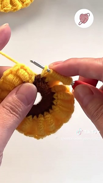 Creative Embroidery Patterns for Stunning Stitching Art