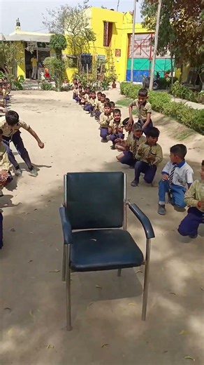 Run and Sit Chair Game | Fun Physical Activity for Kids” 🏃‍♀️🪑