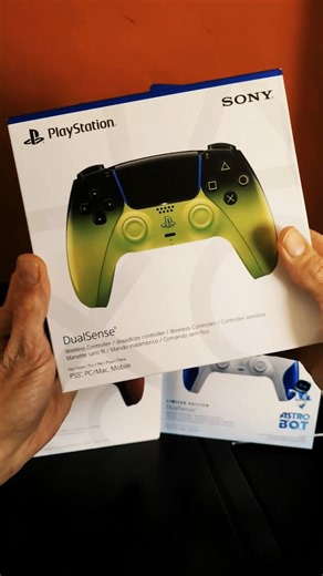 "NUOVI CONTROLLER HYPERPOP BY PLAYSTATION 💚🩵 #playstation #controller #hyperpop #ps5 #sony