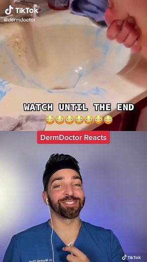 Someone calculate the VELOCITY @wow.thats.gross #dermdoctor #pimplepopping #cyst