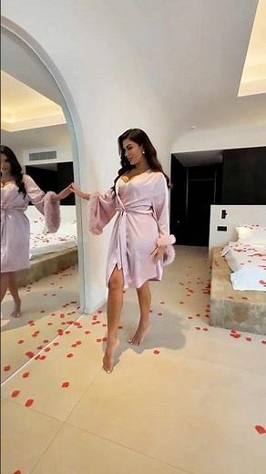 💖 【4k】Soft Glam in Satin | Elegant Pink Robe Look | RAY CARVALHO✨ #shortvideo #girlmerry #sleepwear