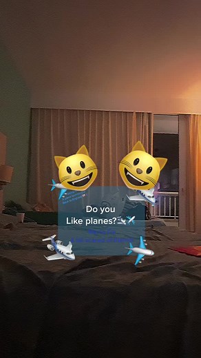 Videos de Lps>> (@autumn.the.cat._) con “out of my league - 🪩”