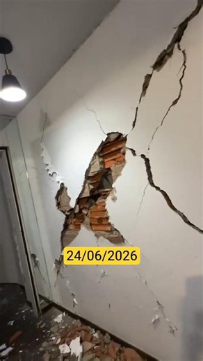 Four simultaneous earthquakes in different parts of the world