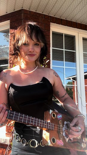 Lithium - Nirvana: A Tribute to Kurt Cobain's Iconic Song