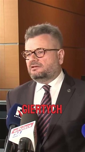 Was Giertych the only one with access to the classified files?