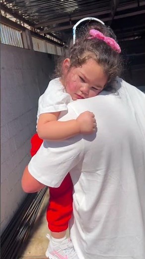 😭🏡 SHE CAME HOME AFTER MANY YEARS... AND NO ONE COULD BELIEVE IT 🏡😭