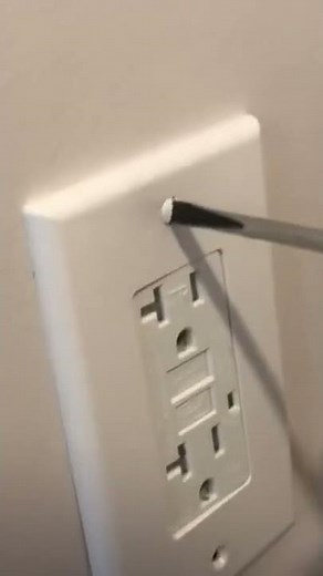 How to install outlet wall plate