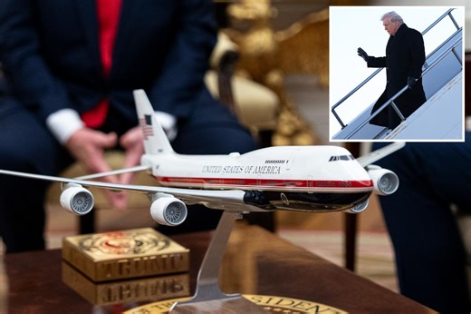 Air Force presidential fleet being transformed into Trump’s signature red, gold and blue color scheme
