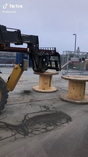 Gradall coming through #gradall #construction #union #wood