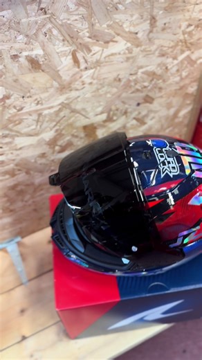 Skwal Cup 🏁 Track-inspired spoiler. Race-ready stability. Optical Class 1 clarity. Double-D security. Built for riders who treat every ride like race day. #shark #modulemoto #RideInStyle #northernireland