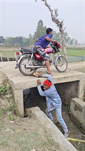 The boy jammed the wheel.6