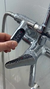Easy to know the shower temperature😏#goodstuff #goodthings #homehacks #householditems #useful #LearnOnTikTok #tiktokmademebuyit #fyp #foryou | HomeSmart US