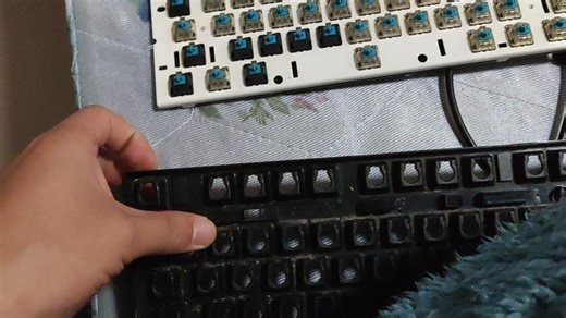 雷柏510/510青轴机械键盘拆解，别买二手，都是坑！