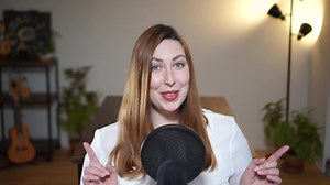 FREE resource for this lesson: https://www.brisenglishstudio.com/post/understanding-english-slang-from-cool-to-lit-and-everything-in-between Do you know any American slang? Learn 5 slang words that you can use to describe people, but be careful when you use them! #americanenglish #slang #English #englishteacher | Bri’s Practical English