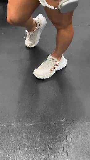 Start the week strong 💪🏼 pump cover hoodies just dropped @MB Minibeast | Animal Facts