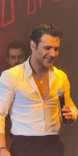 Αστην Να Λέει ~ Πέτρος Ιακωβίδης VOG CLUB ATHENS #live #viral #music #iakovidis