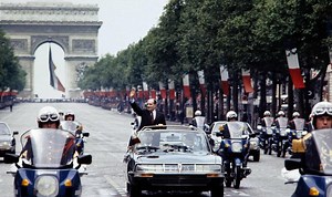 10 mai 1981 : ces folles journées qui ont suivi l’élection de François Mitterrand à travers les Unes de « Sud Ouest »