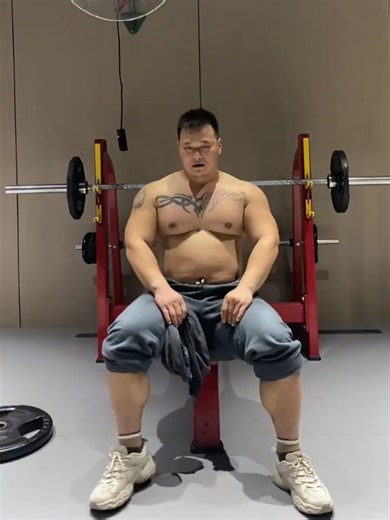 Building Thick Pecs: Top Exercises for Bodybuilders