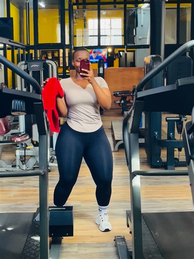 72K views · 5.2K reactions | lol umntu Friday unazo ne dance moves ezintsha 藍藍藍 eloxesha oko ebedankumbe iveki yonke  | Kutala Kutty Mathokazi | Facebook