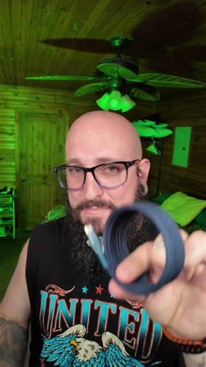 This magnetic auto-coiling USB-C cable is actually next level… no tangles, no mess, and it literally