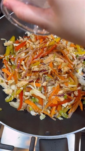 🌯CHICKEN SPRING ROLL BY CHEF SURAJ KUMAR BISWAS🤤 #recipe #viral #food #cooking #foodie #viralvideo