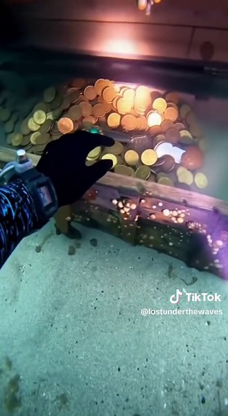 Diver Finds Hidden Treasure Chest at Sea! 🤩