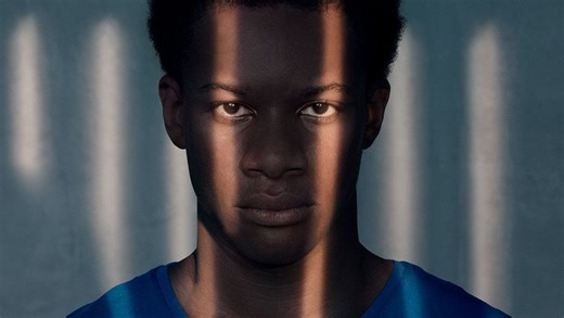 Critique Un Prophète (Canal ) : une série solaire, loin de l'ombre d'Audiard