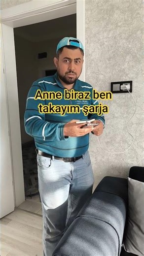 What happens if you unplug your mother's phone from the charger?